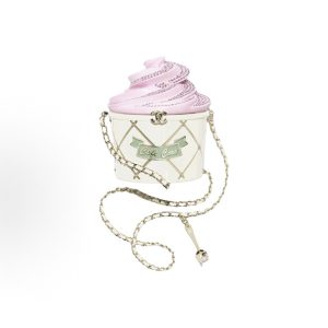CHANEL 26C leather chain Diamond-encrusted ice cream hard dinner bag Plexiglass rhinestone shoulder bag white with pink